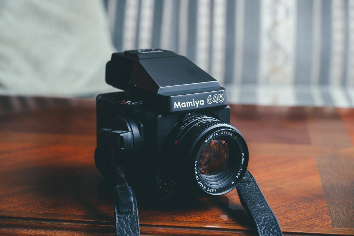 Mamiya 645 Super 中判カメラ 付属レンズ2本付き フィルムあり 丁度いい中判感。中判フィルムカメラ Mamiya645superレビュー - NocTone